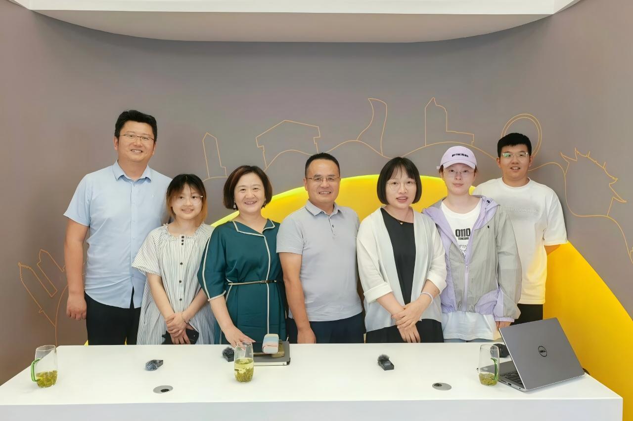 《“暾说” 微讲堂》第11期“剖析光伏科技馆光电建筑 打造新能源企业零碳工厂”线上直播圆满举行！